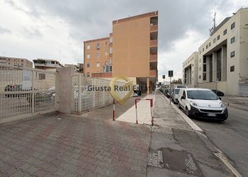 Foto 1 - Trilocale Via Perrino
 
46, Brindisi - foto 1