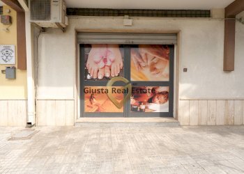 Foto 2 - Attività Commerciale Via Maroncelli
32, Mesagne - foto 2