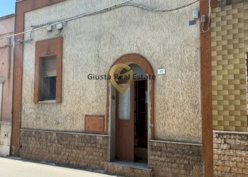 Foto 1 - Independent house Via Colonnello Montanaro
 
15, Latiano - photo 1
