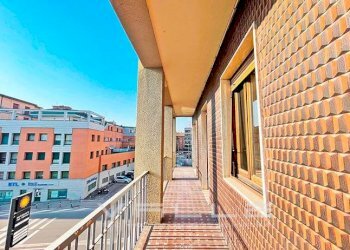 Balcone - One-room apartment via Maj, Bergamo - photo 1