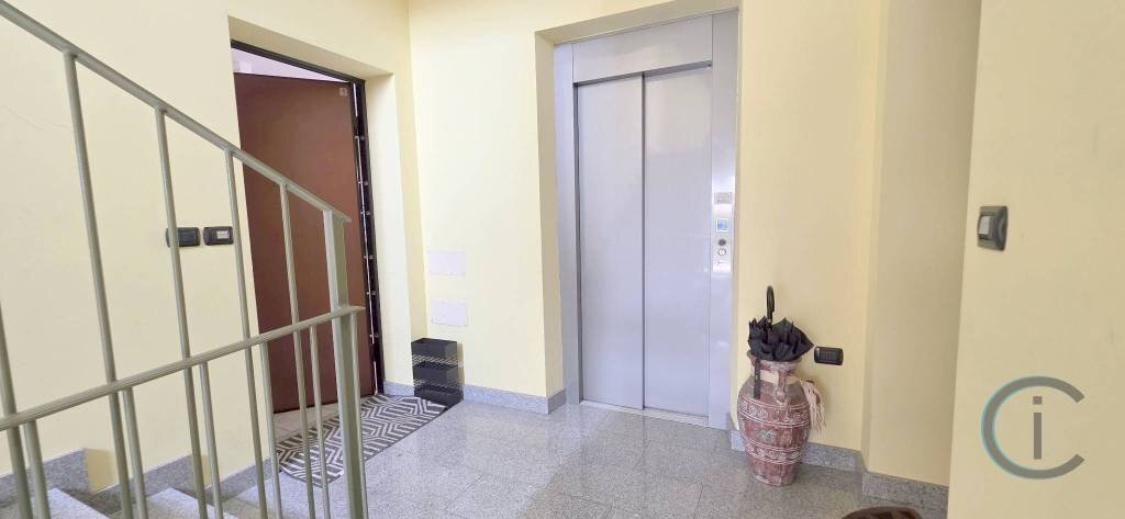 Ascensori - Trilocale via Sandro Pertini, 49, Chivasso - foto 2