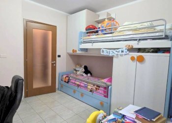 Camera da letto - Trilocale via Sandro Pertini, 49, Chivasso - foto 22