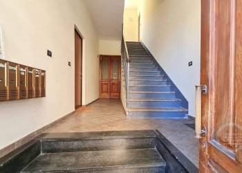 Interno palazzo - Appartamento via Siccardi, 16, Chivasso - foto 2