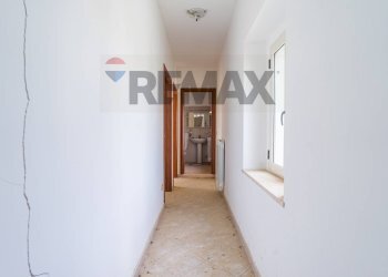 Hall / corridoio - Casa indipendente Contrada Cese, Casalanguida - foto 31