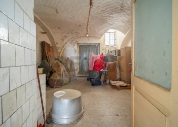 Hall / corridoio - Semi-detached house via Magenta
 
2, Cupello - photo 3
