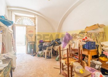 Dispensa di stoccaggio - Semi-detached house via Magenta
 
2, Cupello - photo 11