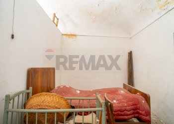 Camera / camera da letto - Semi-detached house via Magenta
 
2, Cupello - photo 17
