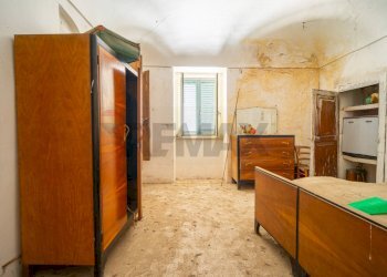 Camera / camera da letto - Semi-detached house via Magenta
 
2, Cupello - photo 19