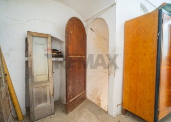 Hall / corridoio - Semi-detached house via Magenta
 
2, Cupello - photo 20
