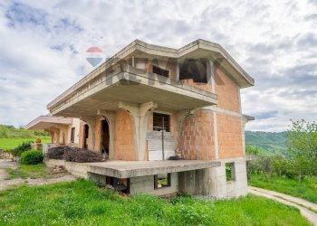 Casa all\'aperto - Casa semi indipendente Località Colle Pizzuto, Gissi - foto 1