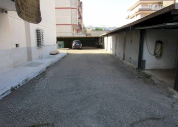 Cortile interno - Four-room apartment Statte - photo 24