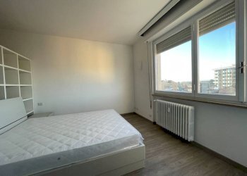 Camera da letto - One-room apartment via Novara, 65, Borgomanero - photo 5