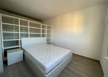 Camera da letto - One-room apartment via Novara, 65, Borgomanero - photo 7