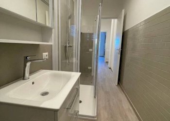 Bagno - One-room apartment via Novara, 65, Borgomanero - photo 12