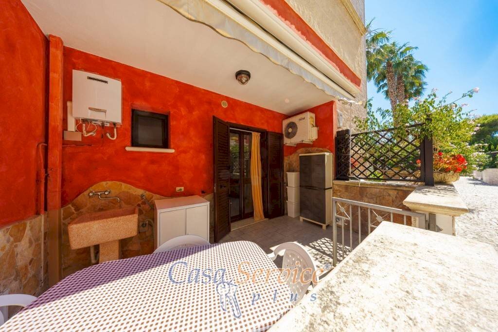 Veranda - Three-room apartment via delle Robinie, Gallipoli - photo 1