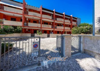 Facciata - Three-room apartment via delle Robinie, Gallipoli - photo 28