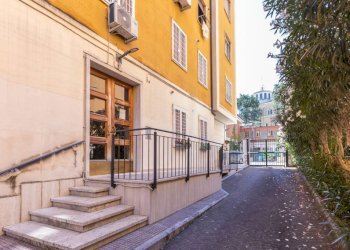 Cortile interno - Three-room apartment via Sant'Antonio Maria Gianelli, 3, Roma - photo 26