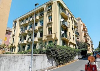Facciata - Three-room apartment via Albaro, Genova (neighborhood Albaro) - photo 1