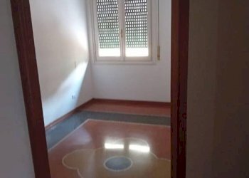 Camera da letto - Three-room apartment via Albaro, Genova (neighborhood Albaro) - photo 16