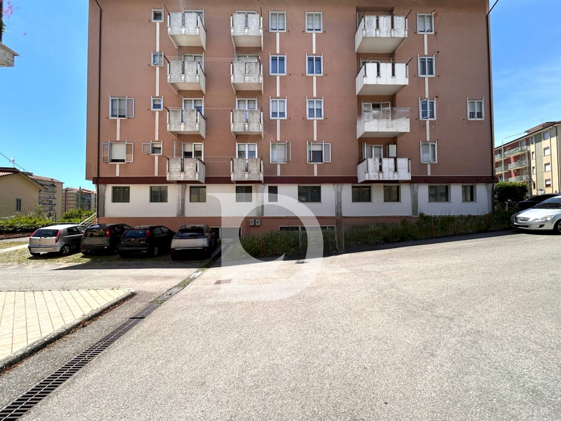Foto 1 - Office Via Altobello
 
1, Campobasso - photo 1