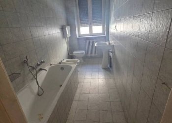 Bagno - Appartamento via Angelo Brofferio, Asti - foto 5