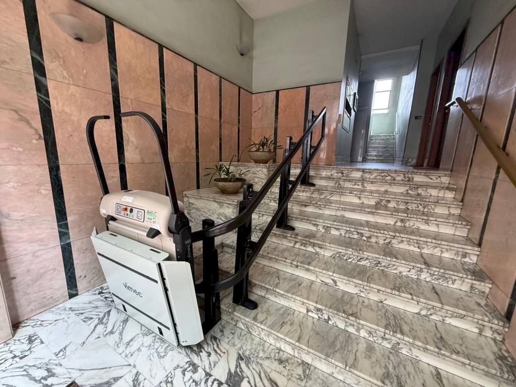Interno palazzo - Trilocale via Luigi Boccherini, 30, Torino (zona Rebaudengo) - foto 3