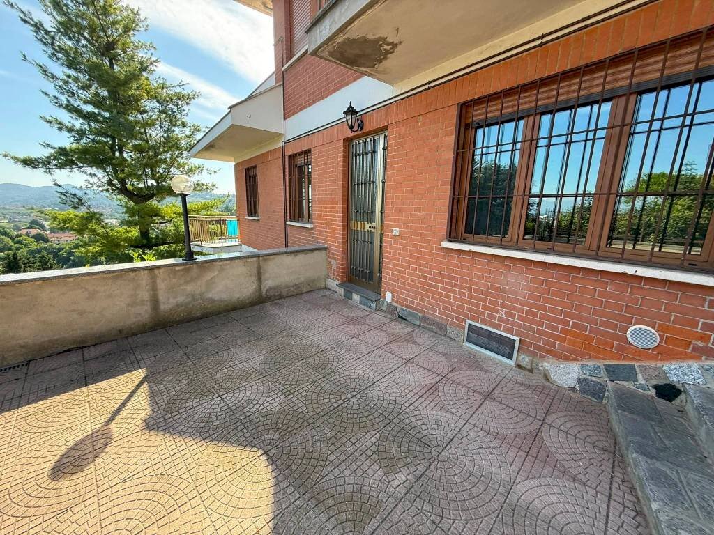 Cortile interno - Villa via Valle della Quiete, 39, San Mauro Torinese - foto 3