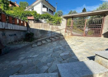 Cortile interno - Villa via Valle della Quiete, 39, San Mauro Torinese - foto 8