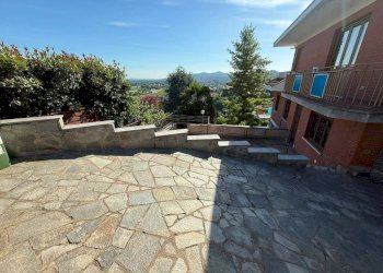 Cortile interno - Villa via Valle della Quiete, 39, San Mauro Torinese - foto 9