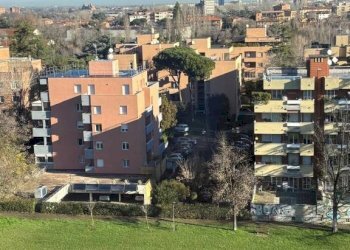 Vista - Quadrilocale via Spina, 11, Bologna (zona Mazzini) - foto 1