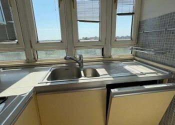 Cucina - Quadrilocale via Spina, 11, Bologna (zona Mazzini) - foto 6