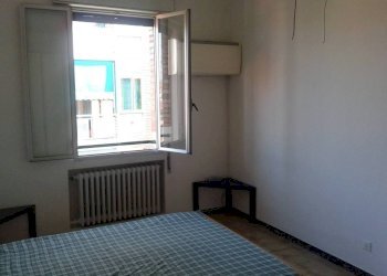 Camera da letto - Trilocale Bologna (zona Mazzini) - foto 4