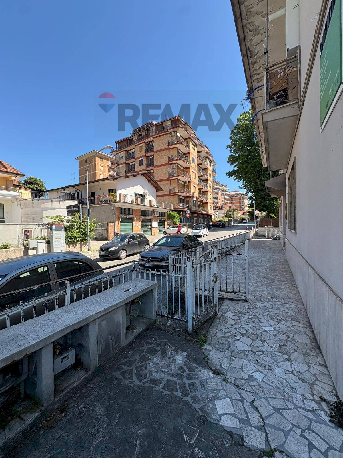 Edificio all\'aperto - Shop VIALE AMERICA LATINA
 
141/a, Frosinone - photo 1