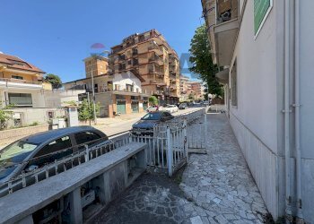 Edificio all\'aperto - Shop VIALE AMERICA LATINA
 
141/a, Frosinone - photo 2