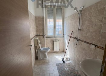 Bagno - Shop VIALE AMERICA LATINA
 
141/a, Frosinone - photo 5