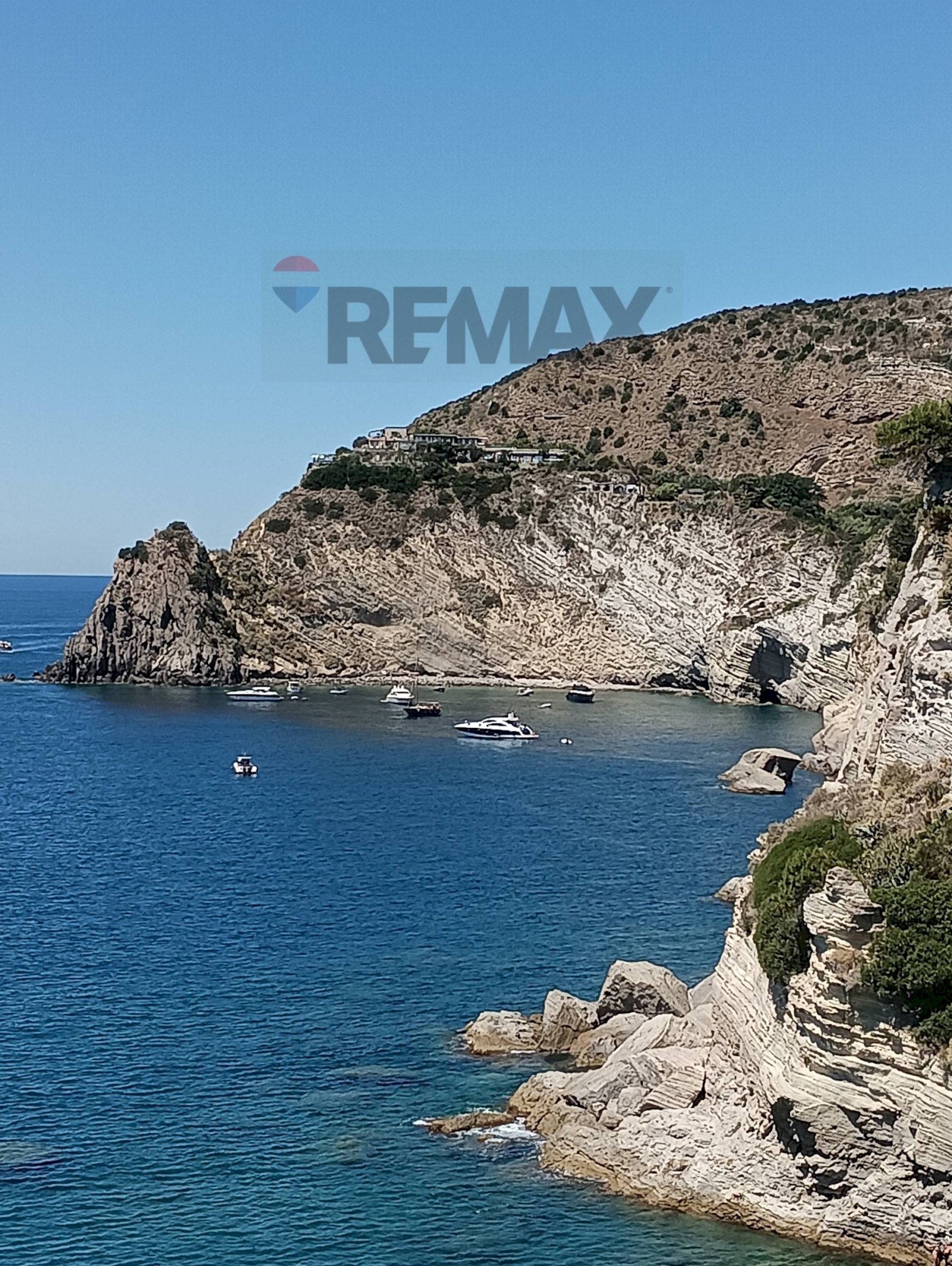 Vista dell\'acqua - Villa PROVINCIALE SUCCHIVO SANT'ANGELO
55/A, Serrara Fontana - foto 2