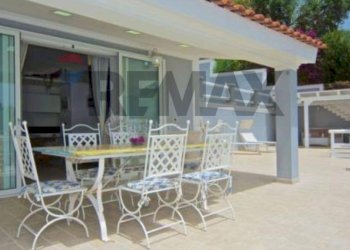 Terrazza - Villa PROVINCIALE SUCCHIVO SANT'ANGELO
 
55/A, Serrara Fontana - foto 10