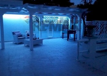 Palestra - Villa PROVINCIALE SUCCHIVO SANT'ANGELO
 
55/A, Serrara Fontana - foto 23