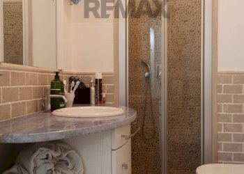 Bagno - Villa PROVINCIALE SUCCHIVO SANT'ANGELO
 
55/A, Serrara Fontana - foto 37
