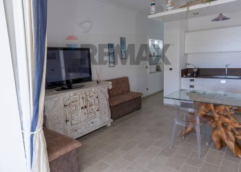 Sala da pranzo - Villa ISCHIA SANT'ANGELO
 
nc, Serrara Fontana - photo 24