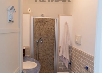 Bagno - Villa ISCHIA SANT'ANGELO
 
nc, Serrara Fontana - photo 41