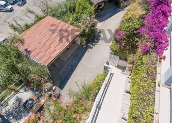 Casa all\'aperto - Villa ISCHIA SANT'ANGELO
 
nc, Serrara Fontana - photo 73