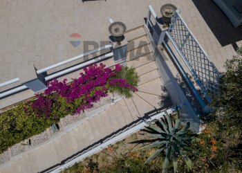 Edificio all\'aperto - Villa ISCHIA SANT'ANGELO
 
nc, Serrara Fontana - photo 76