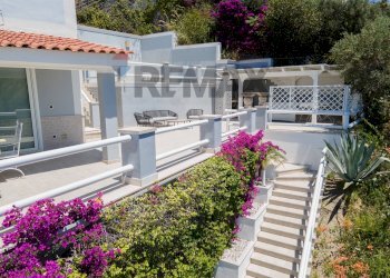 Casa all\'aperto - Villa ISCHIA SANT'ANGELO
 
nc, Serrara Fontana - photo 79