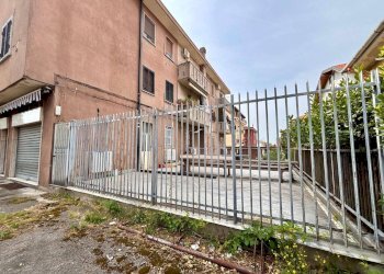 Foto 7 - Commercial Premises Limbiate - photo 7