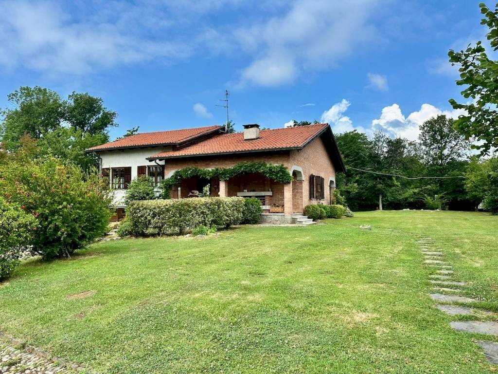 Facciata - Villa strada della Collina, Mottalciata - foto 1