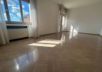 Salone - Appartamento via San Felice, Bologna (zona Centro Storico) - foto 6