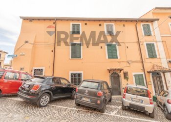 Edificio all\'aperto - Monolocale piazza vittorio buttaroni
 
17, Genzano di Roma - foto 18
