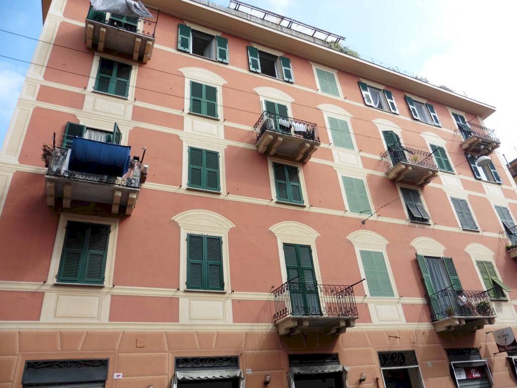 Facciata - Appartamento via Donghi, 21, Genova (zona Marassi) - foto 1