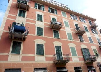 Facciata - Appartamento via Donghi, 21, Genova (zona Marassi) - foto 1
